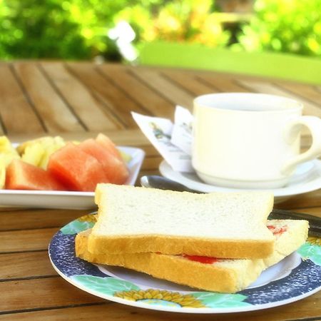 Dua Dara Inn Kuta Legian  Ngoại thất bức ảnh