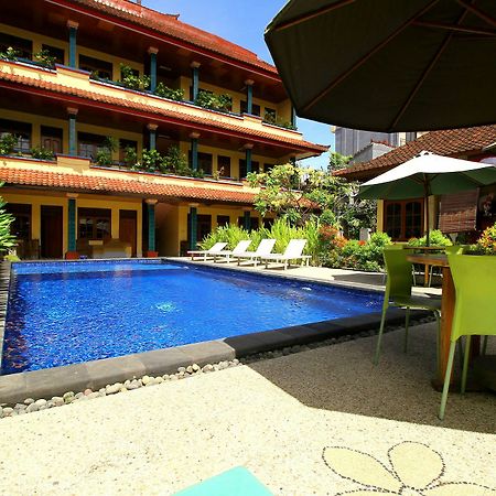 Dua Dara Inn Kuta Legian  Ngoại thất bức ảnh
