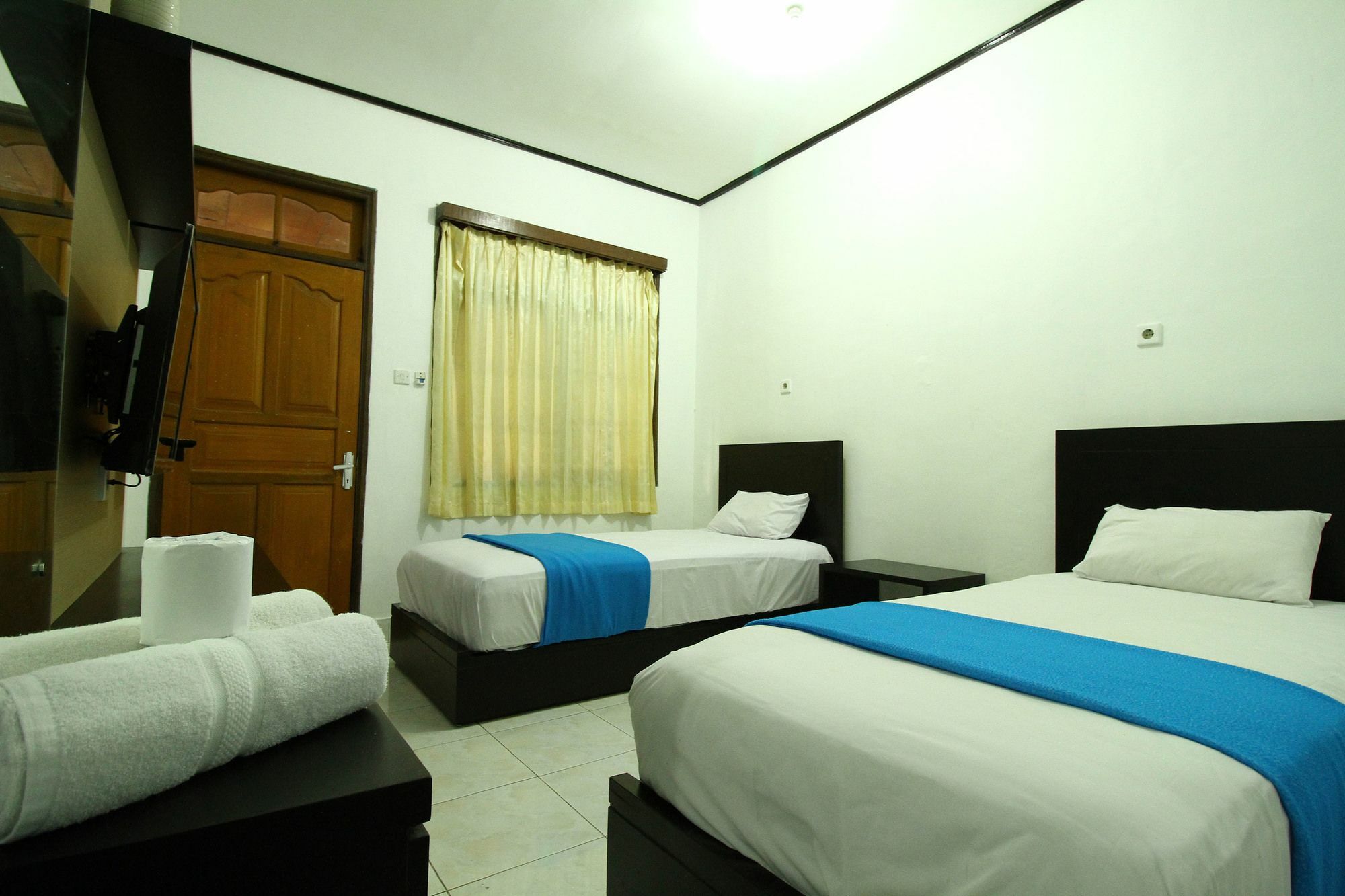 Dua Dara Inn Kuta Legian  Ngoại thất bức ảnh