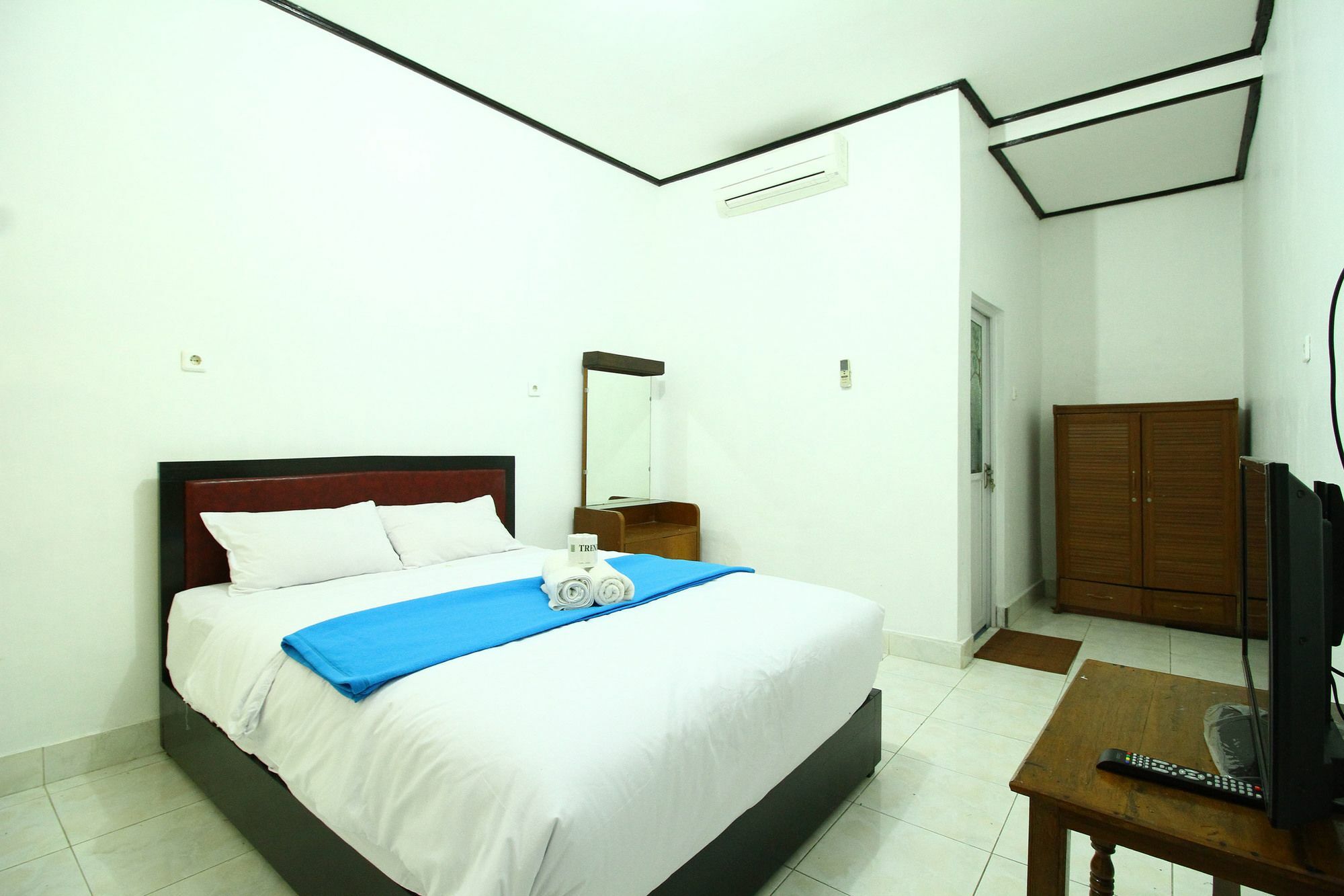 Dua Dara Inn Kuta Legian  Ngoại thất bức ảnh