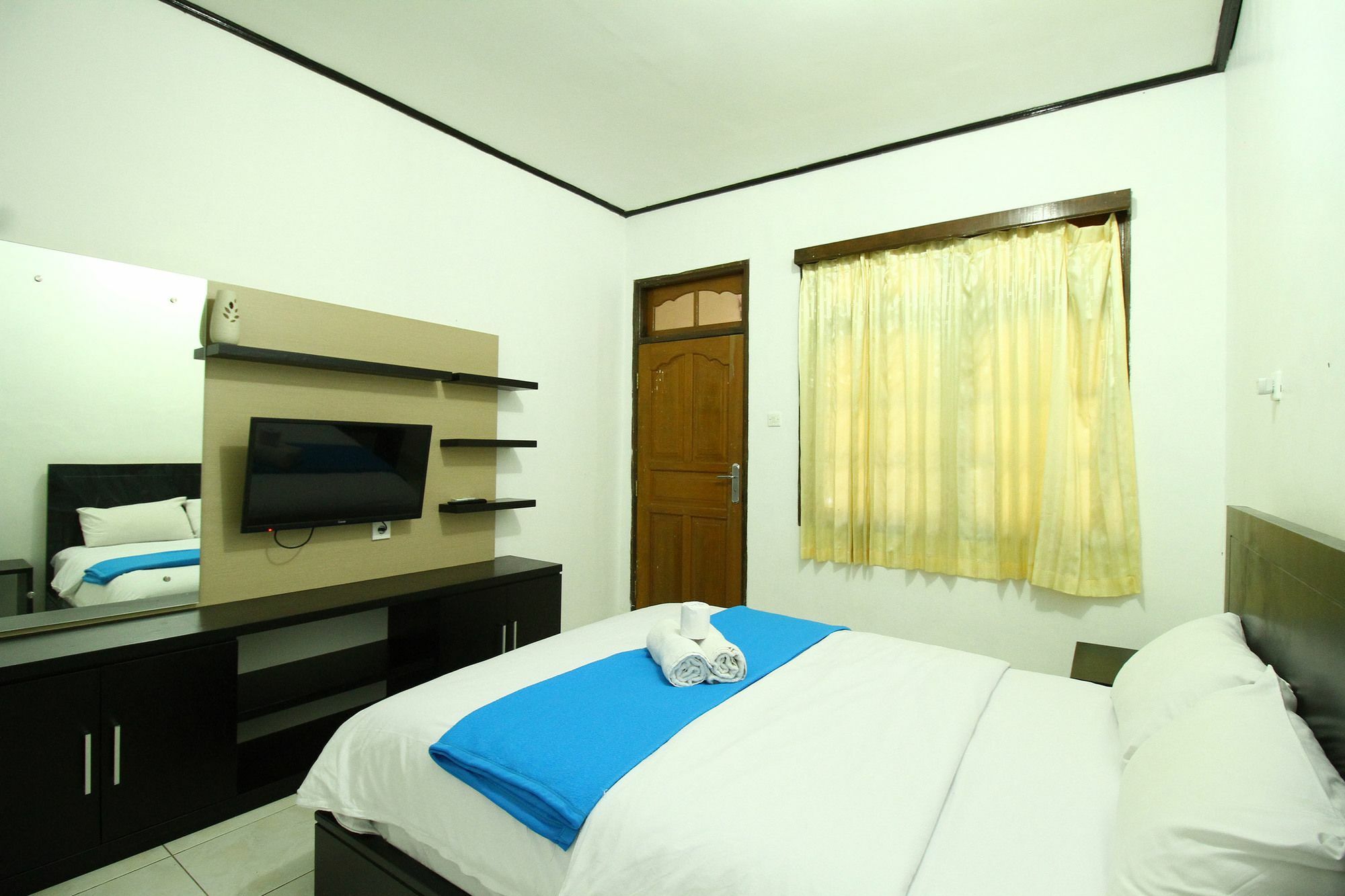 Dua Dara Inn Kuta Legian  Ngoại thất bức ảnh