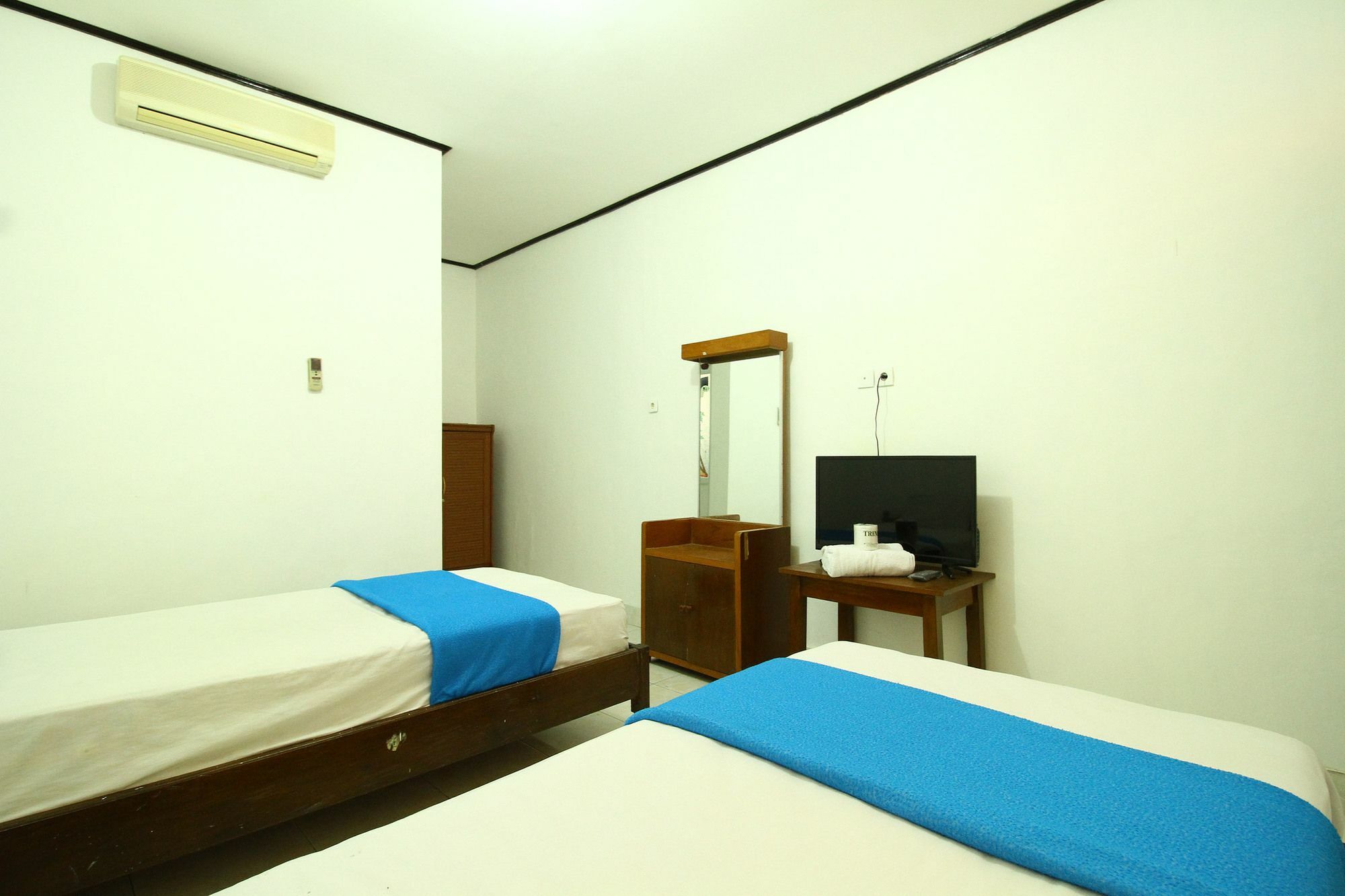 Dua Dara Inn Kuta Legian  Ngoại thất bức ảnh