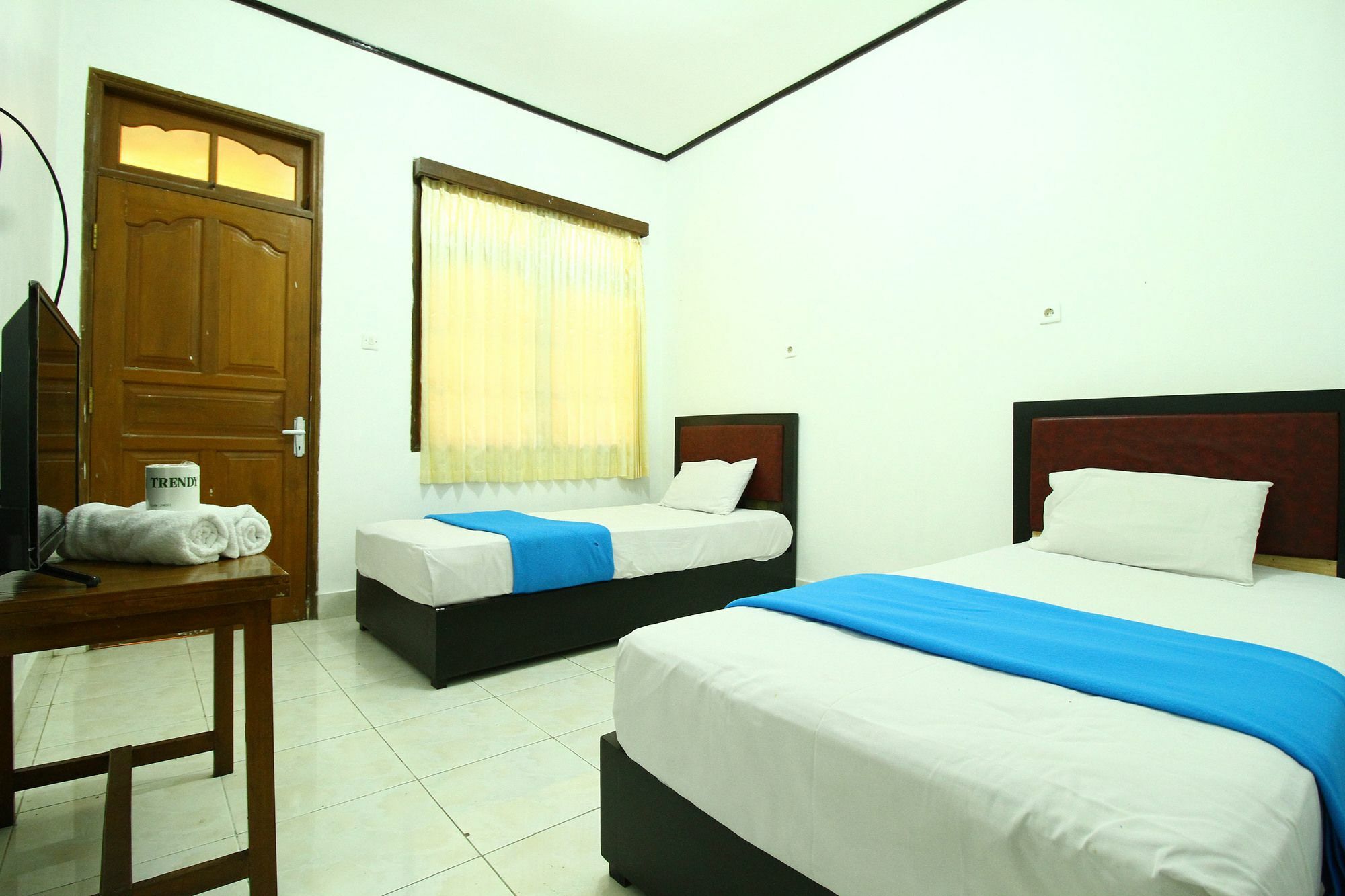 Dua Dara Inn Kuta Legian  Ngoại thất bức ảnh